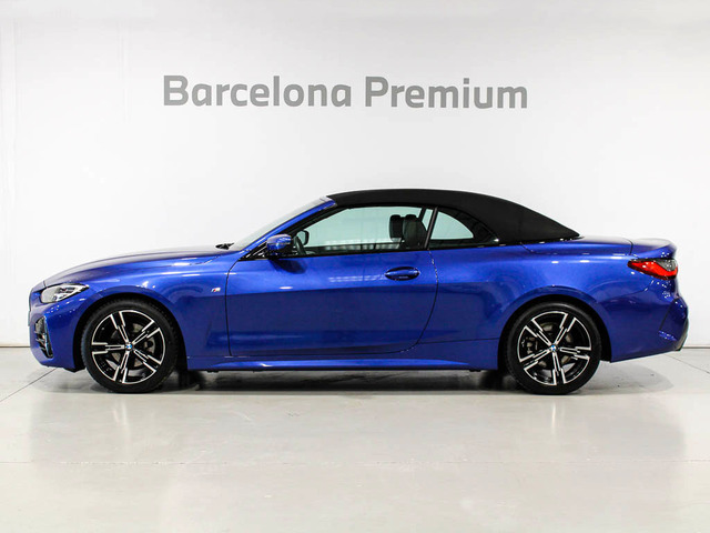 BMW Serie 4 420i Cabrio color Azul. Año 2024. 135KW(184CV). Gasolina. En concesionario Barcelona Premium -- GRAN VIA de Barcelona