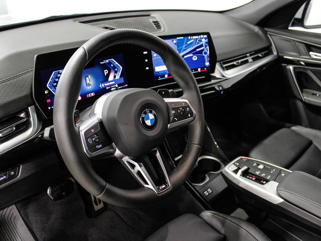 BMW X2 sDrive18d color Gris. Año 2024. 110KW(150CV). Diésel. En concesionario Barcelona Premium -- GRAN VIA de Barcelona
