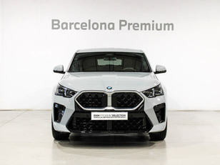 Fotos de BMW X2 sDrive18d color Gris. Año 2024. 110KW(150CV). Diésel. En concesionario Barcelona Premium -- GRAN VIA de Barcelona