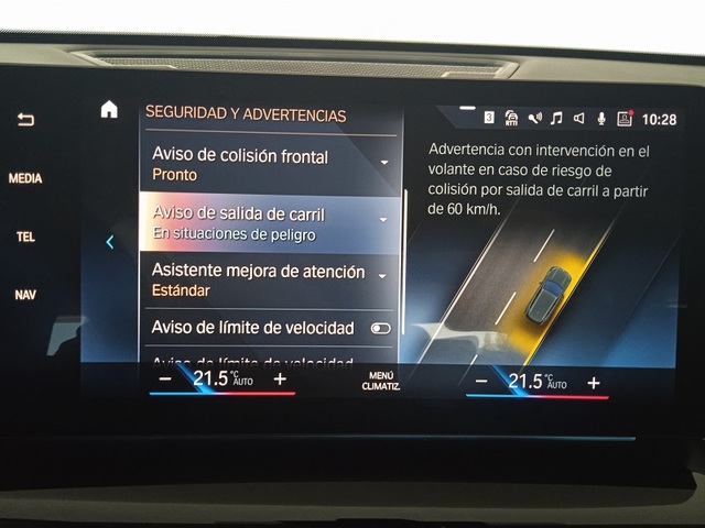 BMW X1 sDrive18d color Verde. Año 2022. 110KW(150CV). Diésel. En concesionario ALBAMOCION CIUDAD REAL  de Ciudad Real