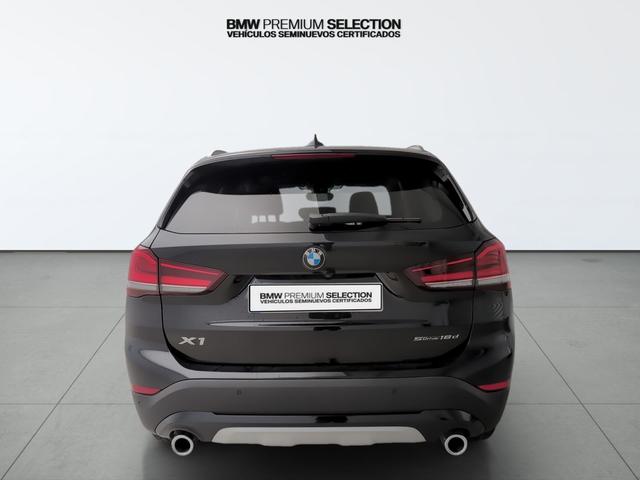 BMW X1 sDrive18d color Negro. Año 2022. 110KW(150CV). Diésel. En concesionario Automotor Premium Velázquez - Málaga de Málaga