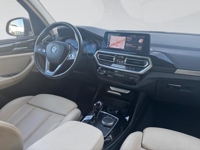 BMW X3 xDrive20d color Azul. Año 2022. 140KW(190CV). Diésel. En concesionario Automotor Premium Marbella - Málaga de Málaga