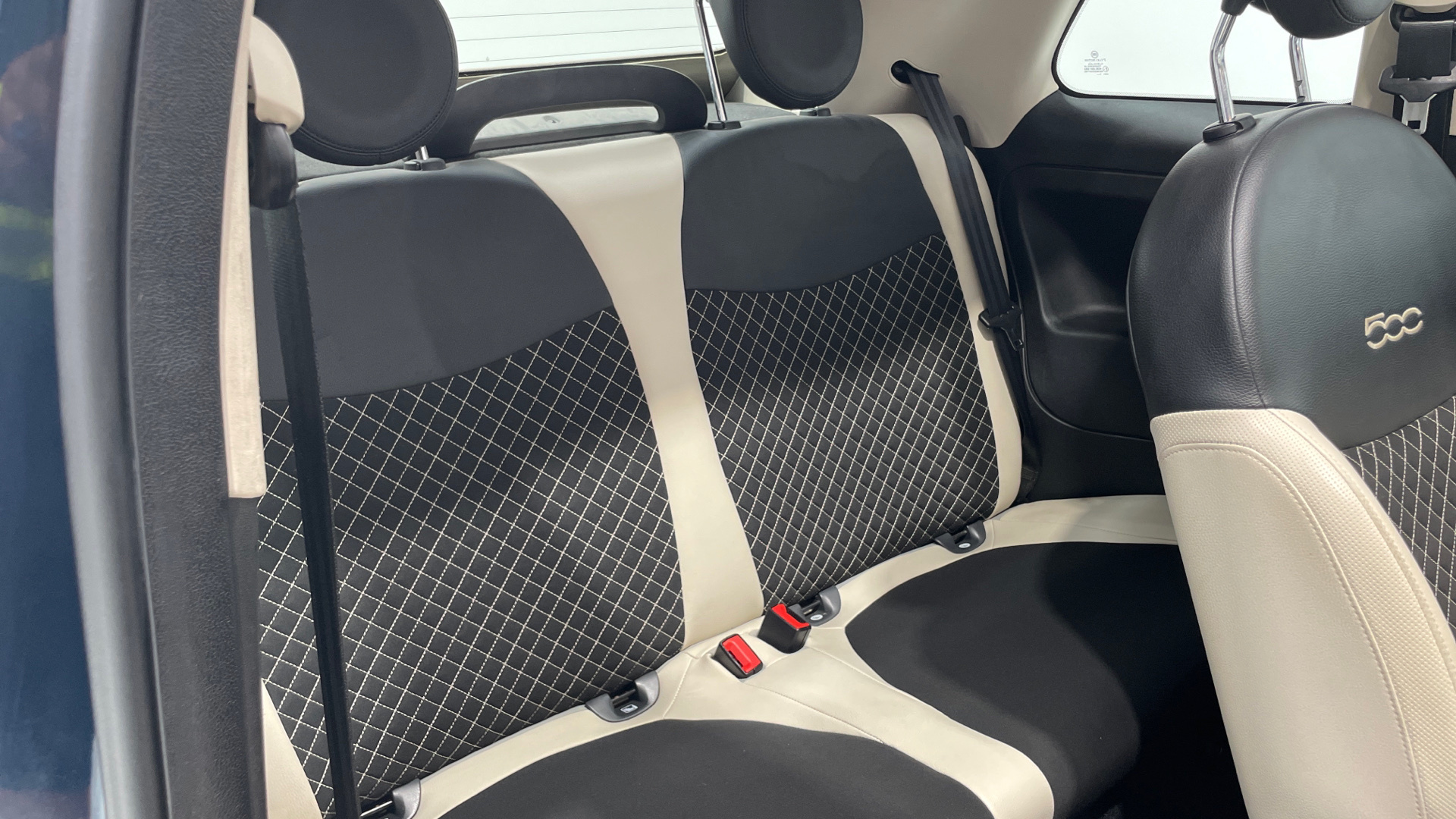 Fiat 500C 1.0 Hybrid - 12