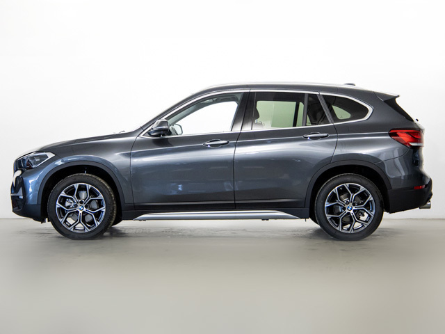 BMW X1 sDrive18d color Gris. Año 2021. 110KW(150CV). Diésel. En concesionario BMW Fuenteolid Valladolid de Valladolid