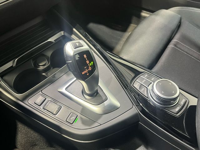 BMW Serie 2 218d Coupe color Negro. Año 2021. 110KW(150CV). Diésel. En concesionario Motor Munich - Terrassa - VO de Barcelona