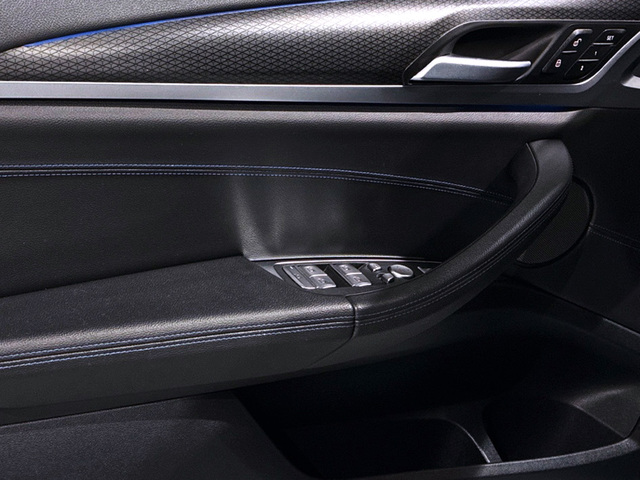 BMW iX3 M Sport color Blanco. Año 2023. 210KW(286CV). Eléctrico. En concesionario BMW Marcos Automoción de Valencia