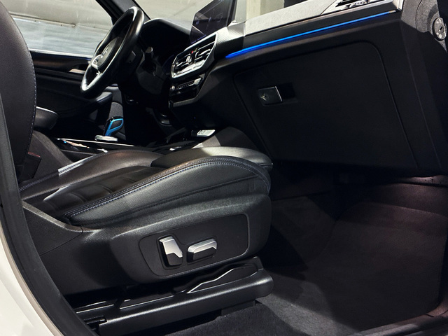 BMW iX3 M Sport color Blanco. Año 2023. 210KW(286CV). Eléctrico. En concesionario BMW Marcos Automoción de Valencia