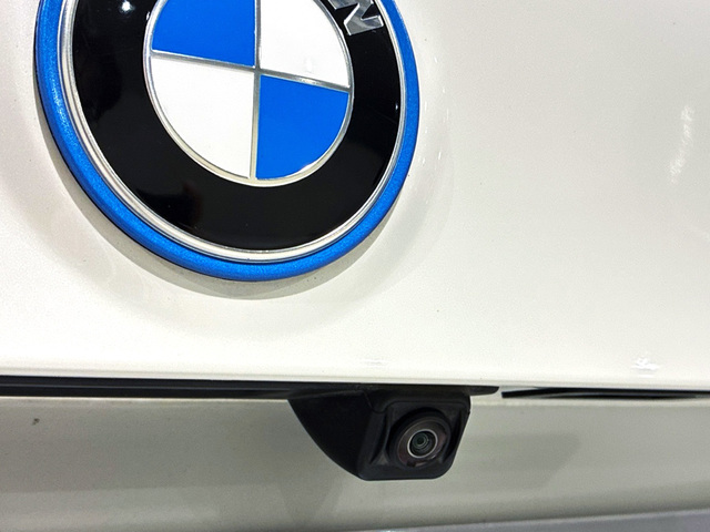 BMW iX3 M Sport color Blanco. Año 2023. 210KW(286CV). Eléctrico. En concesionario BMW Marcos Automoción de Valencia