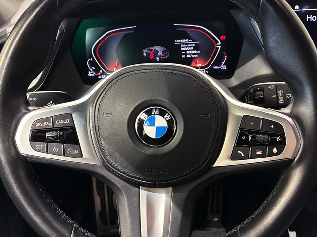 BMW Serie 1 118d color Azul. Año 2021. 110KW(150CV). Diésel. En concesionario BMW Marcos Automoción de Valencia