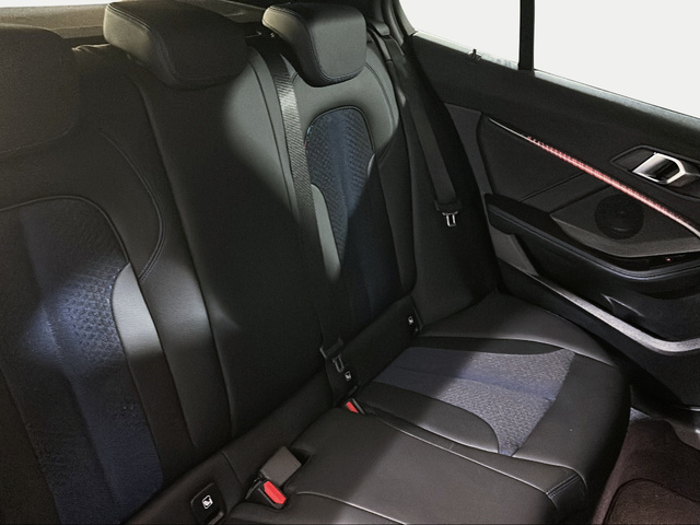 BMW Serie 1 118i color Gris. Año 2021. 103KW(140CV). Gasolina. En concesionario San Pablo Motor | Su Eminencia de Sevilla