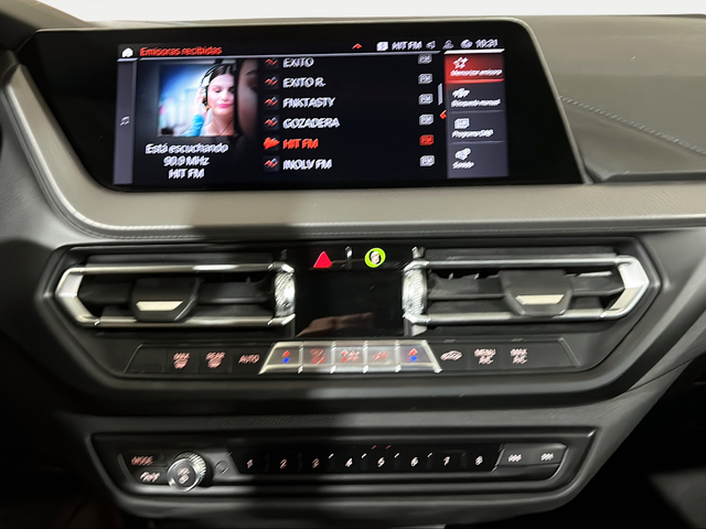 BMW Serie 1 118i color Gris. Año 2021. 103KW(140CV). Gasolina. En concesionario San Pablo Motor | Su Eminencia de Sevilla