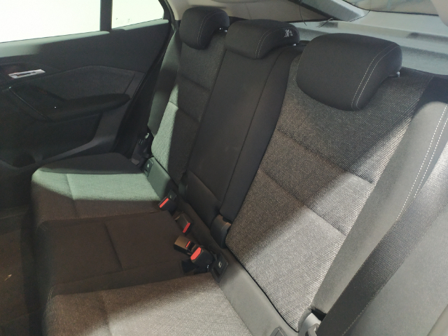 BMW iX2 eDrive20 color Blanco. Año 2025. 150KW(204CV). Eléctrico. En concesionario Hispamovil, Orihuela de Alicante