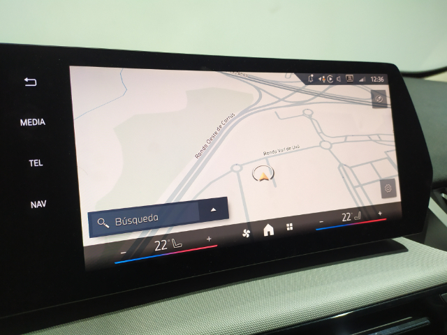 BMW iX2 eDrive20 color Blanco. Año 2025. 150KW(204CV). Eléctrico. En concesionario Hispamovil, Orihuela de Alicante