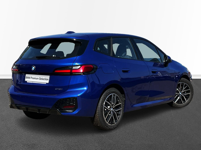 BMW Serie 2 218i Active Tourer color Azul. Año 2025. 100KW(136CV). Gasolina. En concesionario CARTAGENA PREMIUM S.L. de Murcia