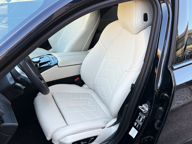 BMW Serie 5 520d Touring color Negro. Año 2024. 145KW(197CV). Diésel. En concesionario CARTAGENA PREMIUM S.L. de Murcia