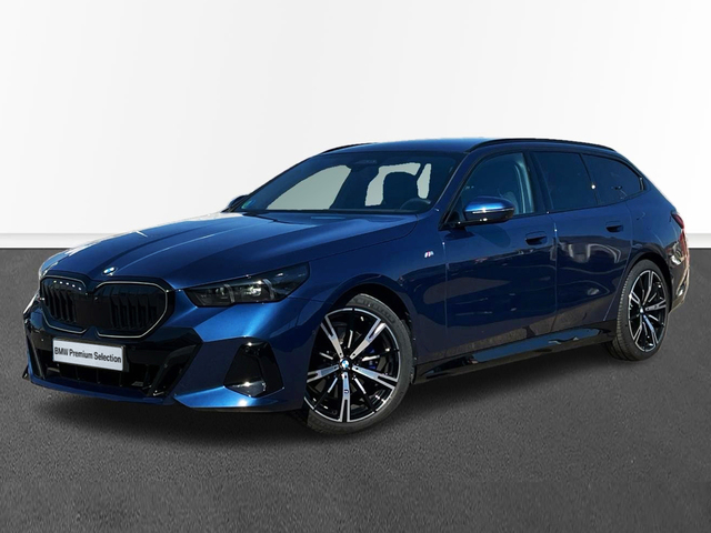 BMW Serie 5 520d Touring color Azul. Año 2024. 145KW(197CV). Diésel. En concesionario CARTAGENA PREMIUM S.L. de Murcia