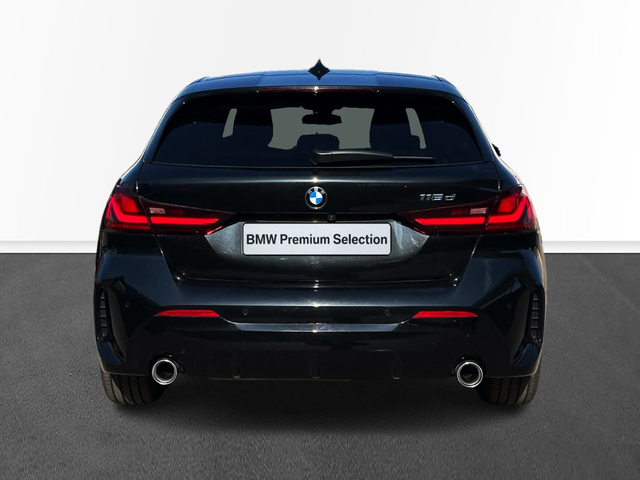 BMW Serie 1 118d color Negro. Año 2024. 110KW(150CV). Diésel. En concesionario CARTAGENA PREMIUM S.L. de Murcia