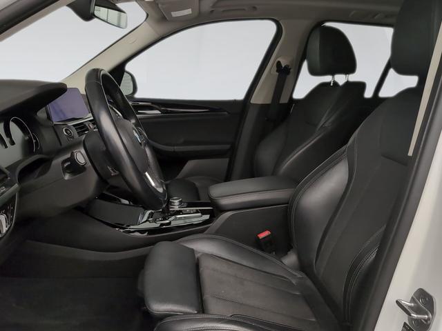 BMW X3 xDrive20d color Blanco. Año 2020. 140KW(190CV). Diésel. En concesionario CARTAGENA PREMIUM S.L. de Murcia