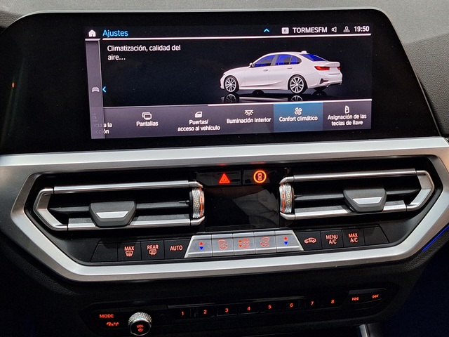 BMW Serie 3 320d color Blanco. Año 2022. 140KW(190CV). Diésel. En concesionario Tormes Motor de Salamanca