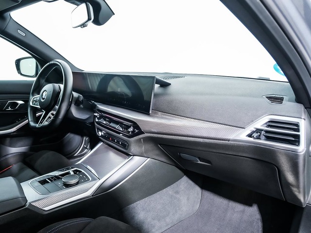 BMW Serie 3 318d color Gris. Año 2024. 110KW(150CV). Diésel. En concesionario Oliva Motor Tarragona de Tarragona