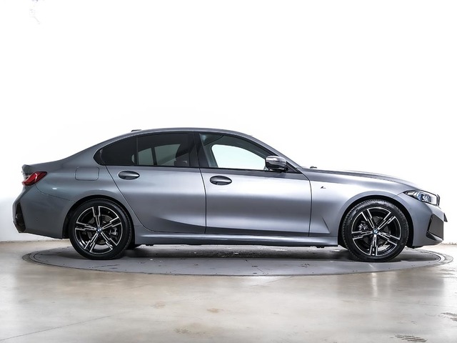 BMW Serie 3 318d color Gris. Año 2024. 110KW(150CV). Diésel. En concesionario Oliva Motor Tarragona de Tarragona