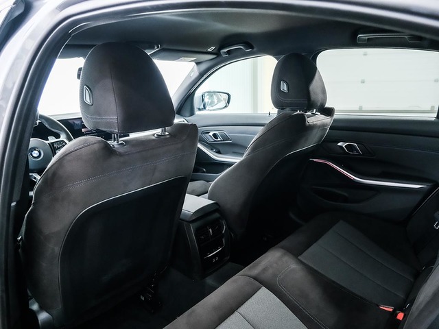 BMW Serie 3 318d color Gris. Año 2024. 110KW(150CV). Diésel. En concesionario Oliva Motor Tarragona de Tarragona