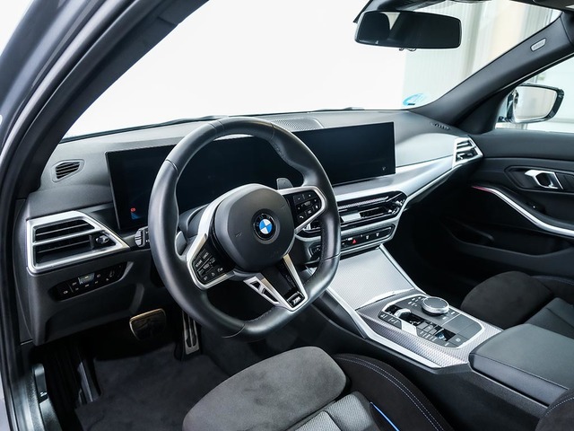 BMW Serie 3 318d color Gris. Año 2024. 110KW(150CV). Diésel. En concesionario Oliva Motor Tarragona de Tarragona