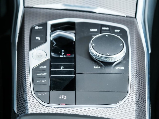 BMW Serie 3 318d color Gris. Año 2024. 110KW(150CV). Diésel. En concesionario Oliva Motor Tarragona de Tarragona