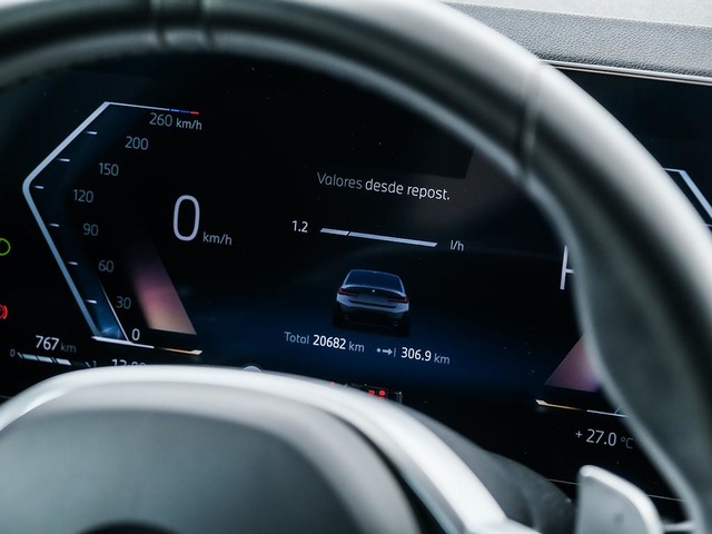 BMW Serie 3 318d color Gris. Año 2024. 110KW(150CV). Diésel. En concesionario Oliva Motor Tarragona de Tarragona