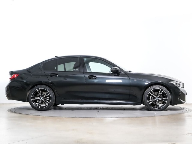 BMW Serie 3 318d color Negro. Año 2024. 110KW(150CV). Diésel. En concesionario Oliva Motor Tarragona de Tarragona
