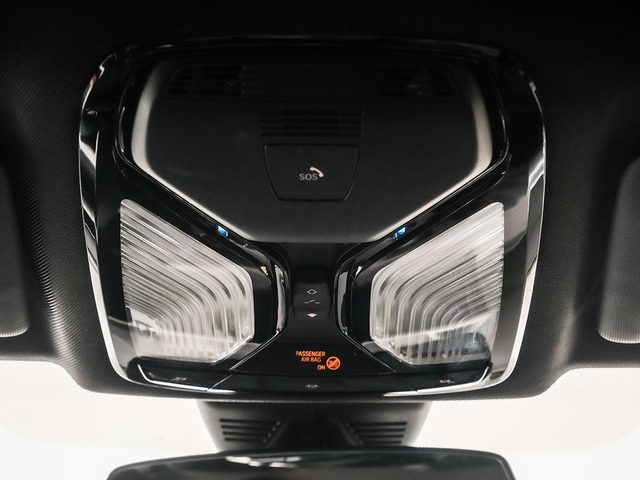BMW Serie 3 318d color Negro. Año 2024. 110KW(150CV). Diésel. En concesionario Oliva Motor Tarragona de Tarragona