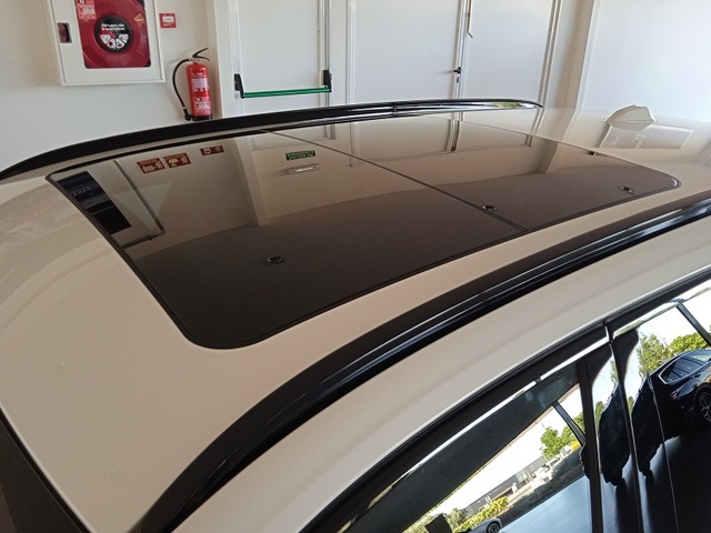 BMW Serie 3 320i Touring color Blanco. Año 2024. 135KW(184CV). Gasolina. En concesionario ALBAMOCION CIUDAD REAL  de Ciudad Real
