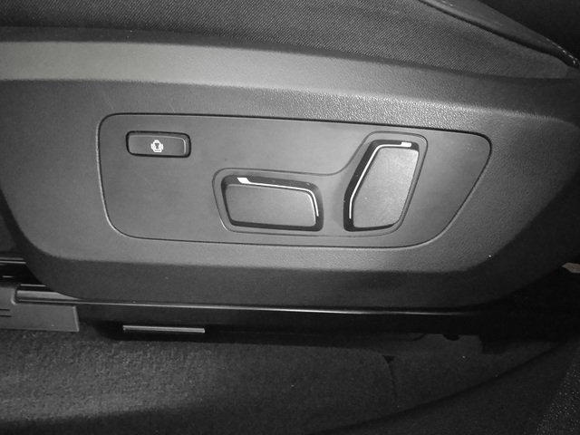 BMW X3 xDrive20d color Gris. Año 2024. 145KW(197CV). Diésel. En concesionario ALBAMOCION CIUDAD REAL  de Ciudad Real