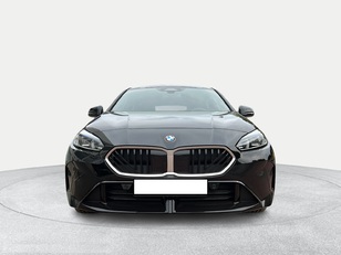Fotos de BMW Serie 1 120d color Negro. Año 2025. 120KW(163CV). Diésel. En concesionario Motri Motor Jaén de Jaén