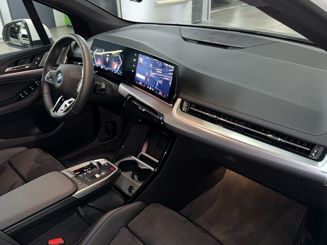 BMW Serie 2 230e Active Tourer color Blanco. Año 2025. 240KW(326CV). Híbrido Electro/Gasolina. En concesionario BYmyCAR Madrid - Algete de Madrid