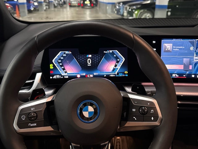 BMW Serie 2 230e Active Tourer color Blanco. Año 2025. 240KW(326CV). Híbrido Electro/Gasolina. En concesionario BYmyCAR Madrid - Algete de Madrid