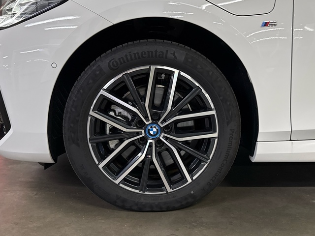 BMW Serie 2 230e Active Tourer color Blanco. Año 2025. 240KW(326CV). Híbrido Electro/Gasolina. En concesionario BYmyCAR Madrid - Algete de Madrid