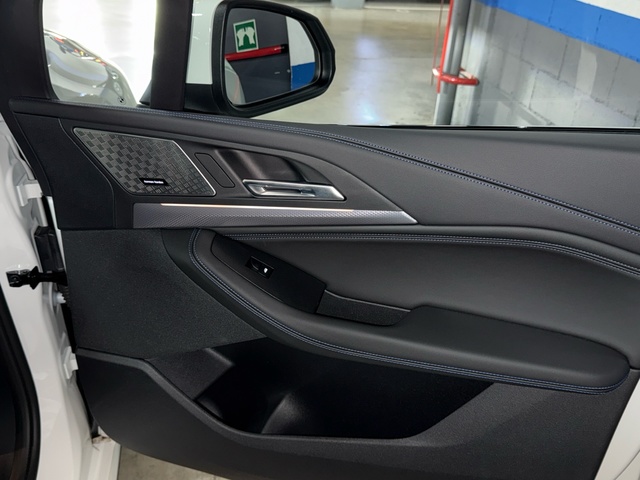 BMW Serie 2 230e Active Tourer color Blanco. Año 2025. 240KW(326CV). Híbrido Electro/Gasolina. En concesionario BYmyCAR Madrid - Algete de Madrid