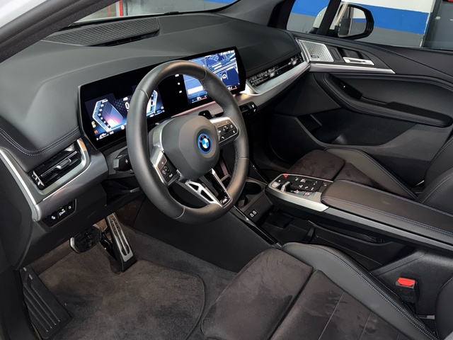 BMW Serie 2 230e Active Tourer color Blanco. Año 2025. 240KW(326CV). Híbrido Electro/Gasolina. En concesionario BYmyCAR Madrid - Algete de Madrid