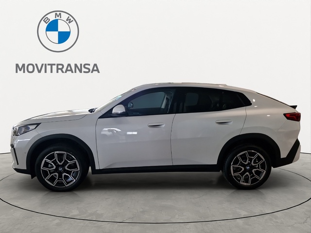 BMW X2 sDrive20i color Blanco. Año 2025. 125KW(170CV). Gasolina. En concesionario Movitransa Cars Huelva de Huelva