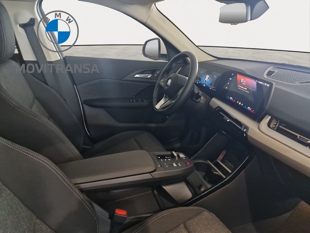 BMW X2 sDrive20i color Blanco. Año 2025. 125KW(170CV). Gasolina. En concesionario Movitransa Cars Huelva de Huelva