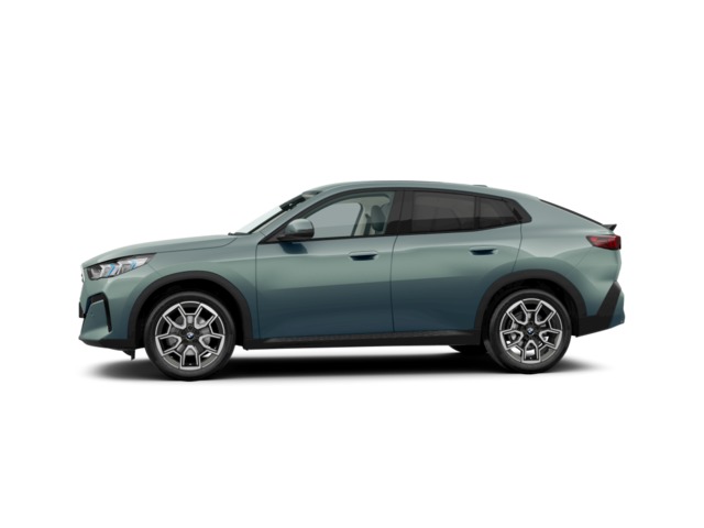 BMW X2 sDrive20d color Verde. Año 2025. 120KW(163CV). Diésel. En concesionario Movitransa Cars Huelva de Huelva