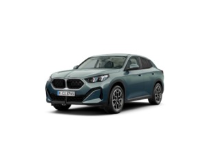 Fotos de BMW X2 sDrive20d color Verde. Año 2025. 120KW(163CV). Diésel. En concesionario Movitransa Cars Huelva de Huelva