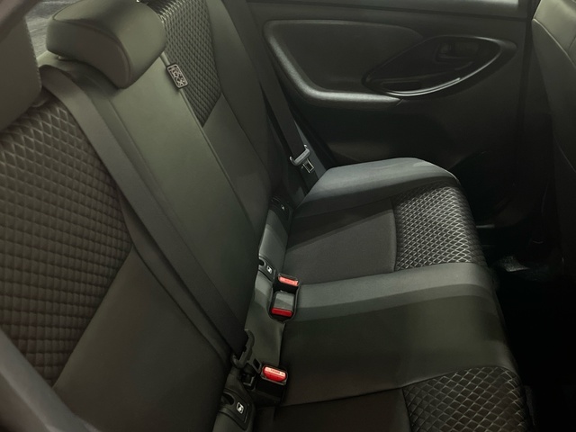 Toyota Yaris 120H Style 85 kW (116 CV)