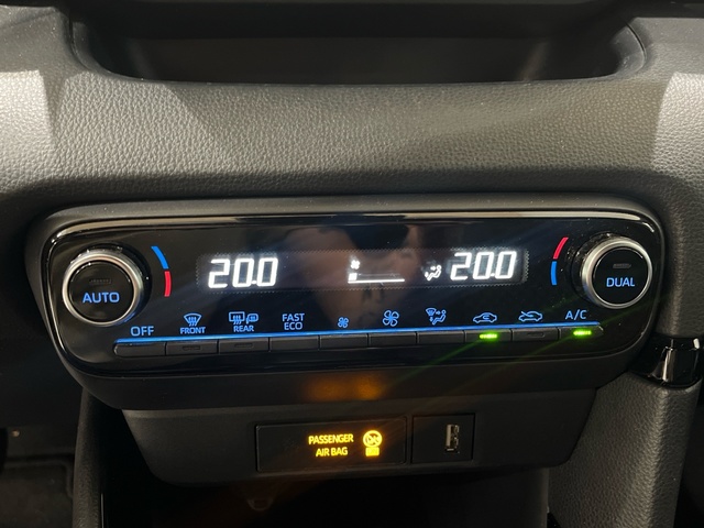 Toyota Yaris 120H Style 85 kW (116 CV)