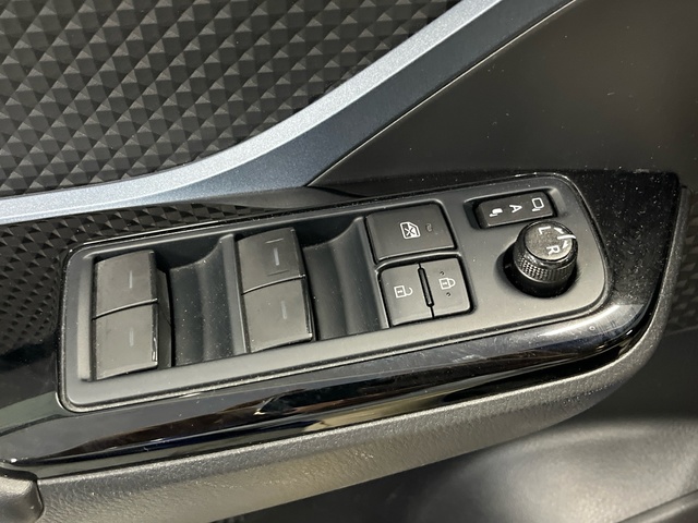 Toyota C-HR 180H Advance 135 kW (184 CV)