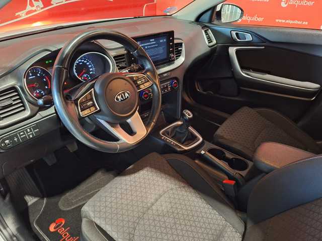 Kia Ceed 1.6 MHEV iMT Drive 100 kW (136 CV)