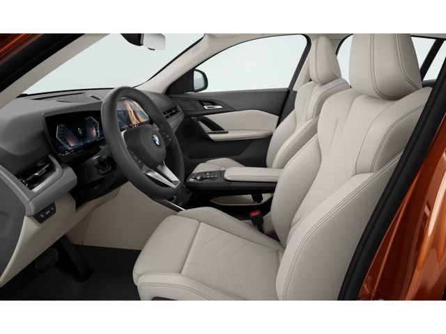 BMW X2 sDrive18d color Naranja. Año 2024. 110KW(150CV). Diésel. En concesionario Hispamovil, Orihuela de Alicante