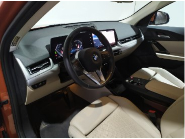 BMW X2 sDrive18d color Naranja. Año 2024. 110KW(150CV). Diésel. En concesionario Hispamovil Elche de Alicante