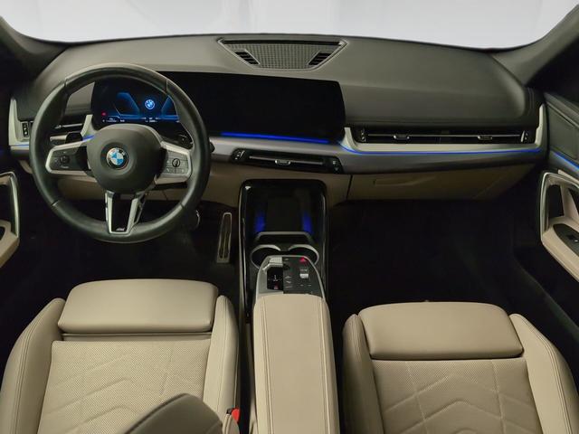 BMW X1 sDrive20i color Gris Plata. Año 2024. 125KW(170CV). Gasolina. En concesionario Automotor Premium Viso - Málaga de Málaga